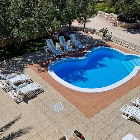 Apartamento Lovely In Rab With Wifi