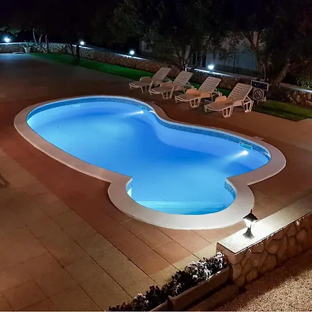Apartamento Lovely In Rab With Wifi Rab Town