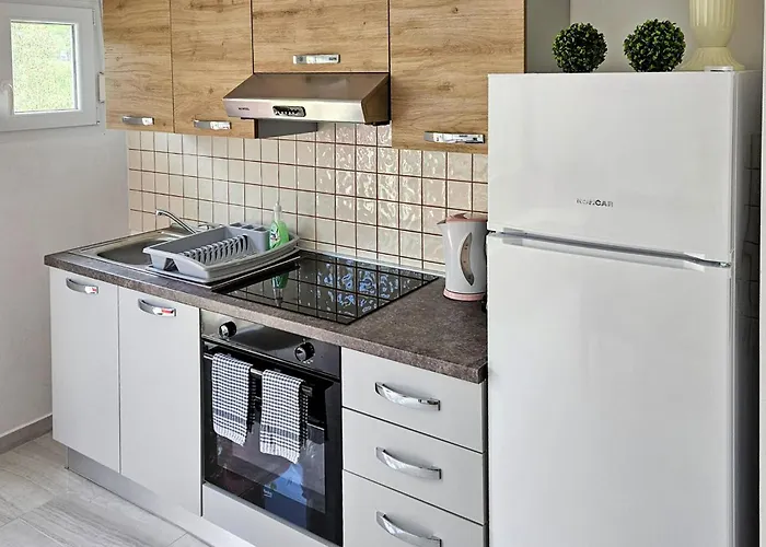 2 Bedroom Amazing In Rab * ラブ